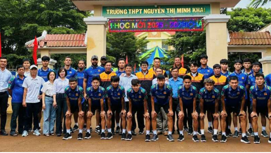 Học bổng tiếp sức học sinh Ia Băng